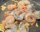 A picture of step 4 of Stir-Fried Asparagus with Shrimp.