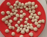 Foto langkah ke 3 dari resep Cilok Baso Sosis Kuah Pedas.
