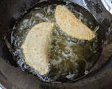 A picture of step 7 of Mawa gujiya.