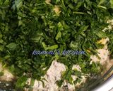 A picture of step 2 of Spinach thepla.