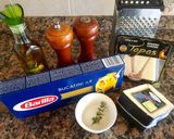 Foto del paso 2 de la receta: Espaguetis con queso pecorino, gouda, pimienta