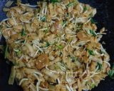 Foto langkah ke 4 dari resep Kwetiau Goreng.