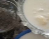 A picture of step 1 of Strawberry Smoothie.