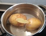 Foto del paso 1 de la receta: Papas Aliñás veraniegas! 😋💯