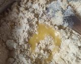 A picture of step 5 of Rava Ladoo.