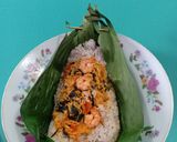 Foto langkah ke 8 dari resep Nasi Bakar Ayam Udang Kemangi.