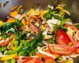 A picture of step 2 of Primavera pasta.