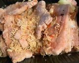 Hình bước làm 1 của món Thịt heo rang sả ớt