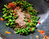 A picture of step 3 of String Beans bhaji.