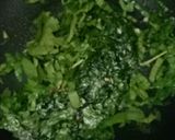 Foto del paso 2 de la receta: Espinaca salteada con ajo y huevo