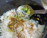 A picture of step 5 of Walnut pulav.
