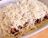 Hình bước làm 3 của món Mì Ống Cannelloni Nhồi Sốt Bò Bằm Bolognese Phủ Phô Mai Đút Lò