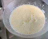 Une image de l'étape 2 de Petites crèmes aux œufs à la vanille, cannelle et amandes.