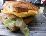 Foto del paso 5 de la receta: Bocadillo de tortilla