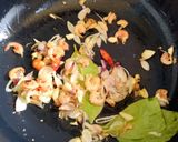 Foto langkah ke 3 dari resep Tumis Jantung Pisang Kepok.