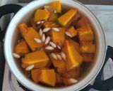Foto langkah ke 2 dari resep Kolak Labu Pisang Tanpa Santan.