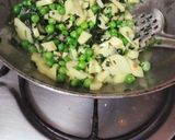 A picture of step 1 of Garlic yellow rice.