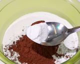 Foto langkah ke 1 dari resep Cokelat Mochi Cake.