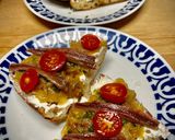 Foto del paso 4 de la receta: Tosta de cebolla caramelizada con anchoas
