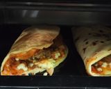 A picture of step 5 of Leftover rajma chawal taco 🌮.
