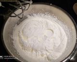 Foto del paso 6 de la receta: Lionesas de Vainilla rellenas de Nata Montada