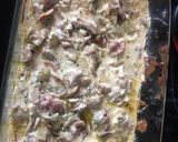 Gombás-rakott csirke, tejfölös szószban sütve recept fázis 4 fotója