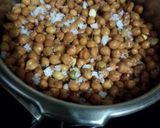 A picture of step 1 of Chickpea fritters.