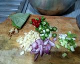 Foto langkah ke 1 dari resep Telur kecap manis pedas.