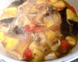 Hình bước làm 3 của món Canh Chua Thơm Giá Nấu Mọc