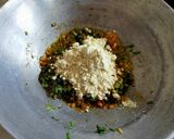 A picture of step 2 of Spring Onions with Besan.