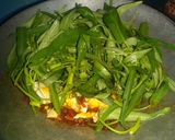 Foto langkah ke 5 dari resep Kangkung Telur Orak Arik.