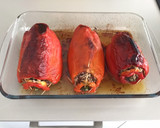 Foto del paso 7 de la receta: Pimientos rojos rellenos de arroz y carne