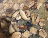 A picture of step 1 of Mushrooms risotto.