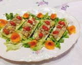Foto del passaggio 5 della ricetta Barchette di cetriolo con patate,tonno e uova sode