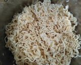 Foto langkah ke 1 dari resep 107. Mie Goreng Ayam.