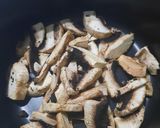 Foto del paso 2 de la receta: Salsa con champiñones Portobello o Paris