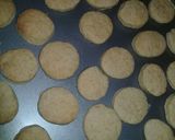 Foto del paso 5 de la receta: Galletitas con manteca y leche!