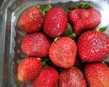 A picture of step 1 of Strawberry Malt Shake.