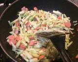 Foto langkah ke 3 dari resep Tumis Labu Siam (Waluh) Sosis.