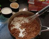 صورة لخطوة 1 من وصفة تحلية البسكويت و الشوكولاتة 🍫