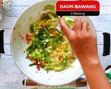 Foto langkah ke 8 dari resep Sambal Goreng Labu Siam.