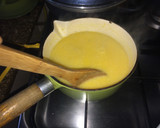 Foto del paso 3 de la receta: Camarones sobre polenta grillada con puré de dátiles y reducción de queso