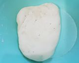 A picture of step 3 of Mini kachori.