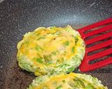 Foto del passaggio 4 della ricetta Nido di zucchine e uova