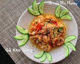Hình bước làm 6 của món Gà Kho Gừng - món ngon dân dã quen thuộc với nhiều gia đình😋
