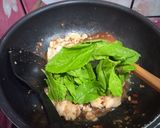 รูปขั้นตอนการทำที่ 3 ของ กะเพราเนื้อน่องไก่ - คีโต