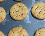 A picture of step 5 of Whole Wheat & Oats Biscuits.