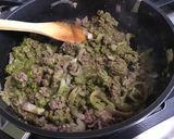 Une image de l'étape 9 de Bœuf aux poivrons, courgette et pesto de fanes de radis.