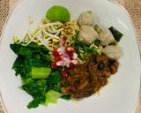 Foto langkah ke 5 dari resep Mie Ayam Bakso Enak Ala abang-abang.