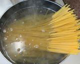A picture of step 1 of Shrimp Alfredo.